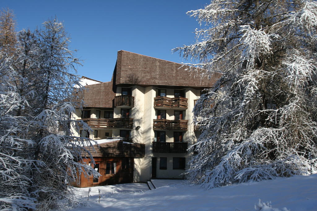 Hotel Les Trappeurs Les Orres Eksteriør billede